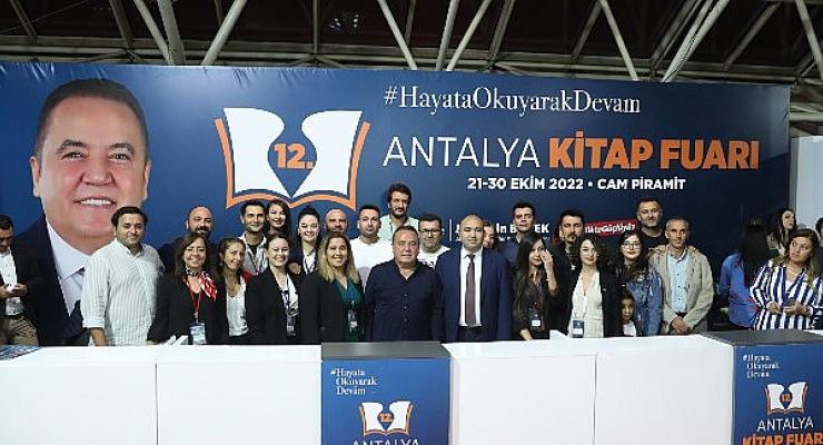 12. Antalya Kitap Fuarı rekor ziyaretçi ile sona erdi